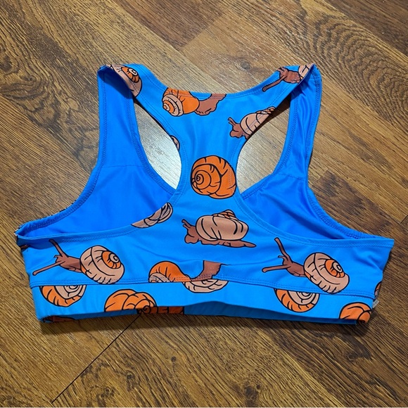 Sleepy Peach Blue Snail Print Sports Bra Sz L Workout Whimsical Playful Quirky - Picture 2 of 4